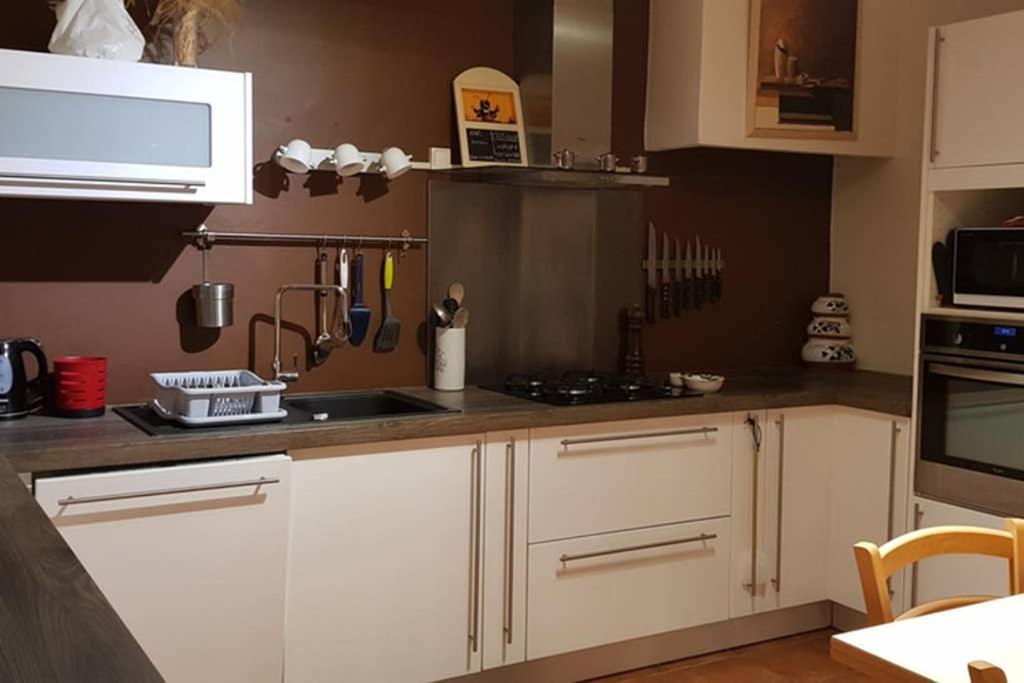 Un Charmant Logement Daire Aigues-Mortes Dış mekan fotoğraf