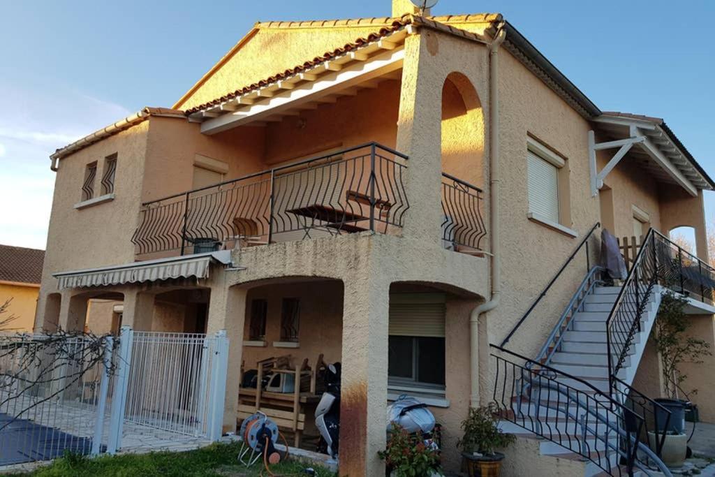 Un Charmant Logement Daire Aigues-Mortes Dış mekan fotoğraf